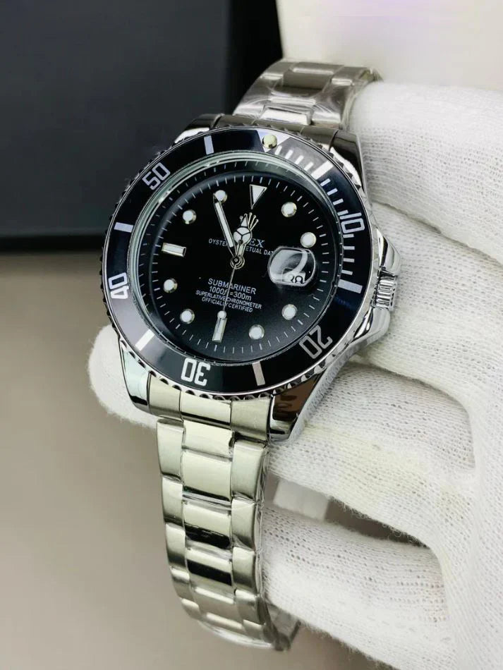 Rolex (RLX) - Submariner Silver with Black Bezel