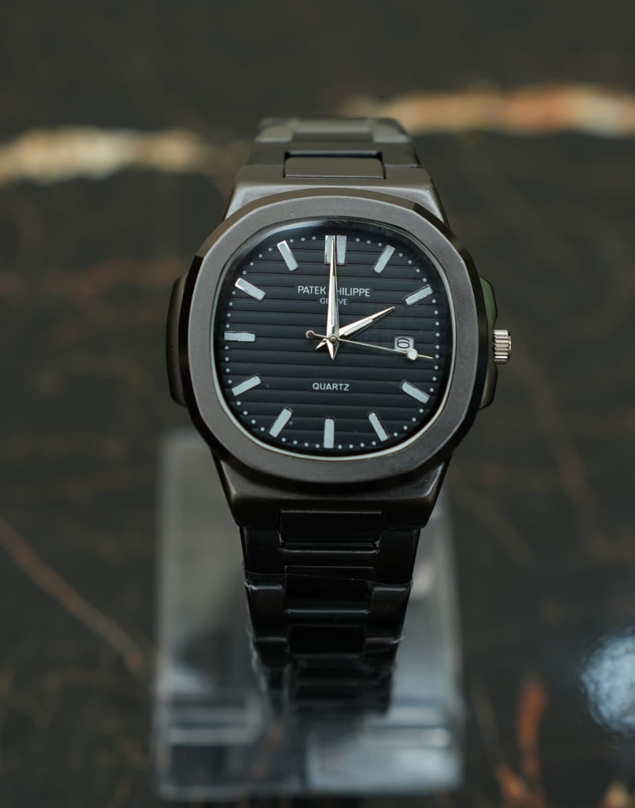 Patek Philippe (PP) - Nautilus Pure Black