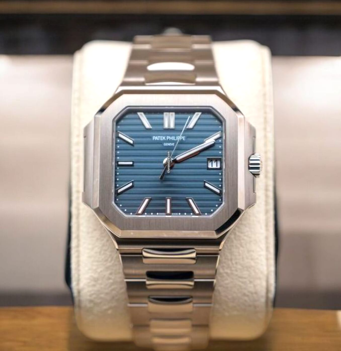 YW - Cubitus silver with Blue Dial Watch