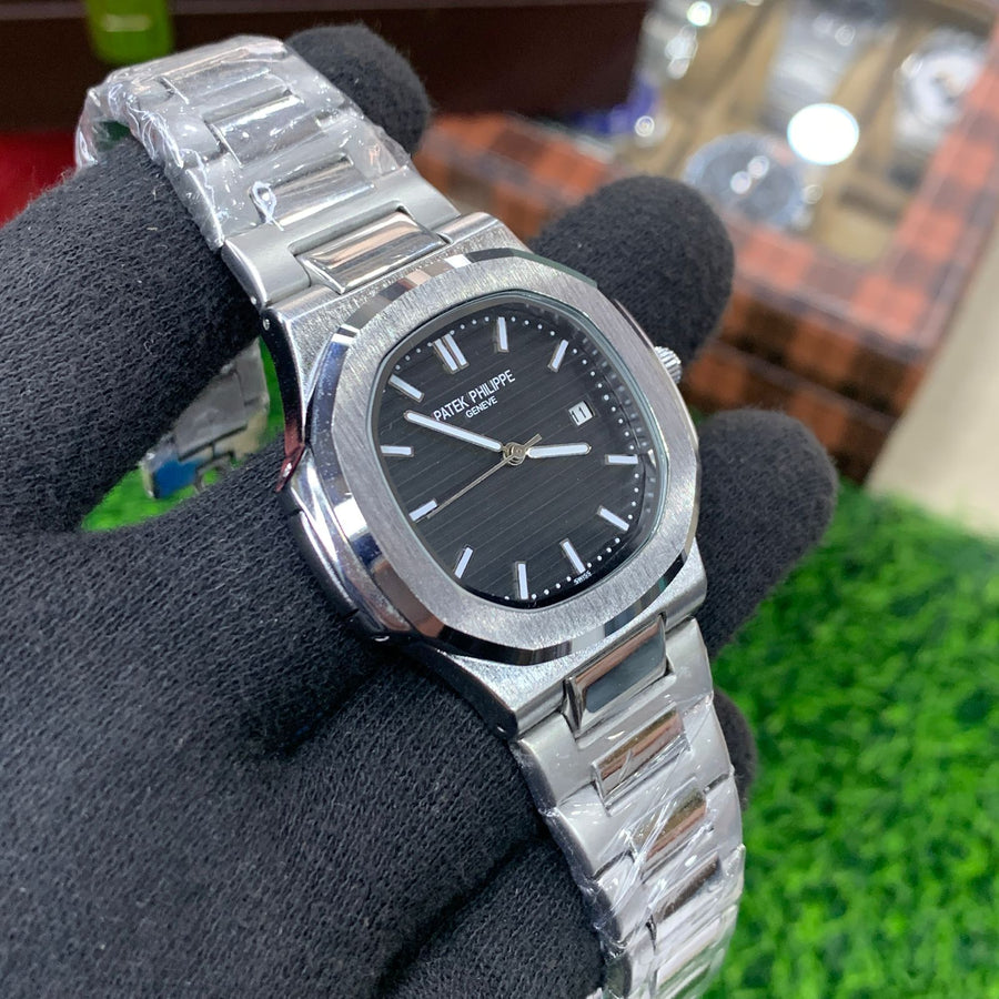 YW - Nautilus silver with black dial - Luxury Watch