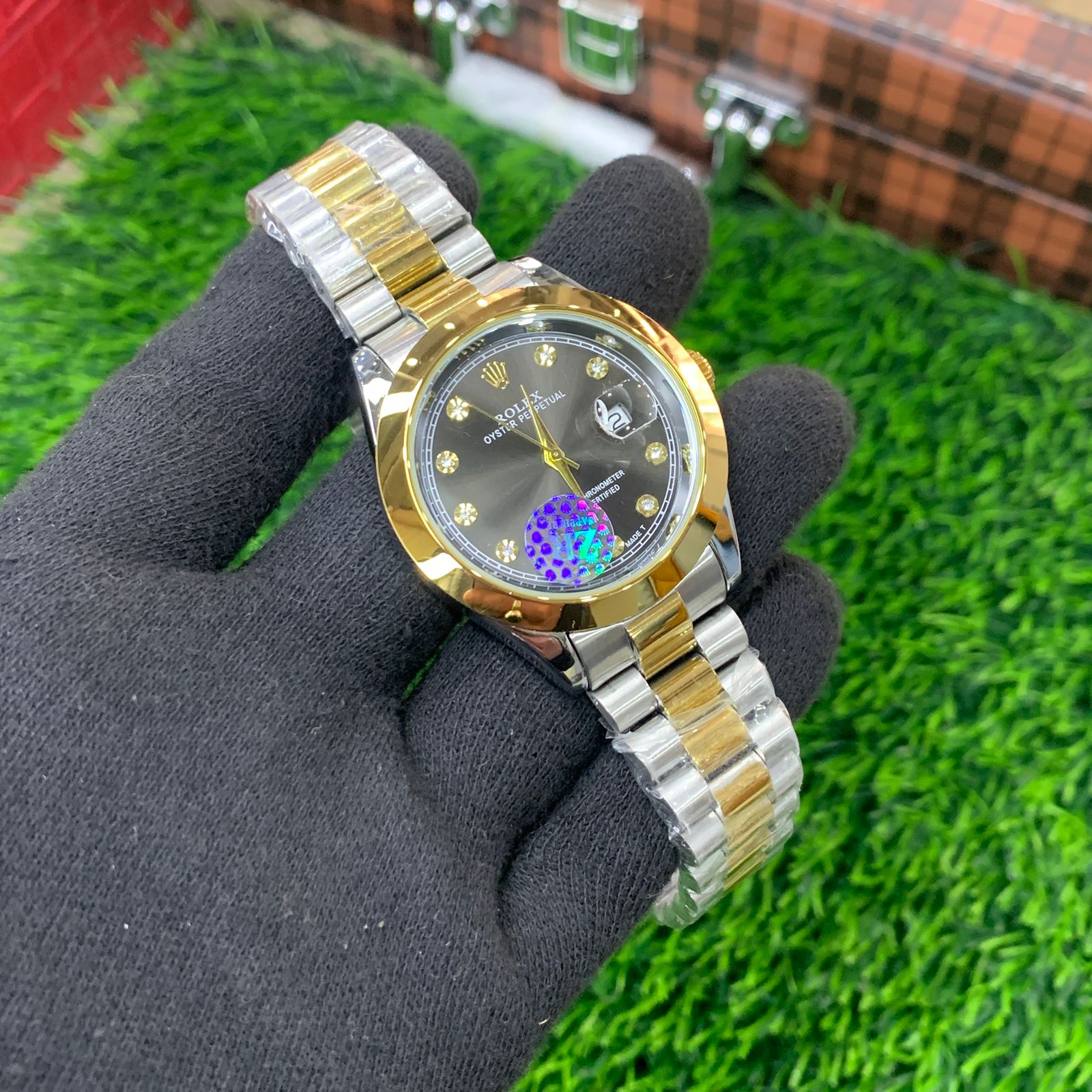 YW - Datejust Twotone Silver Gold with Black Dial