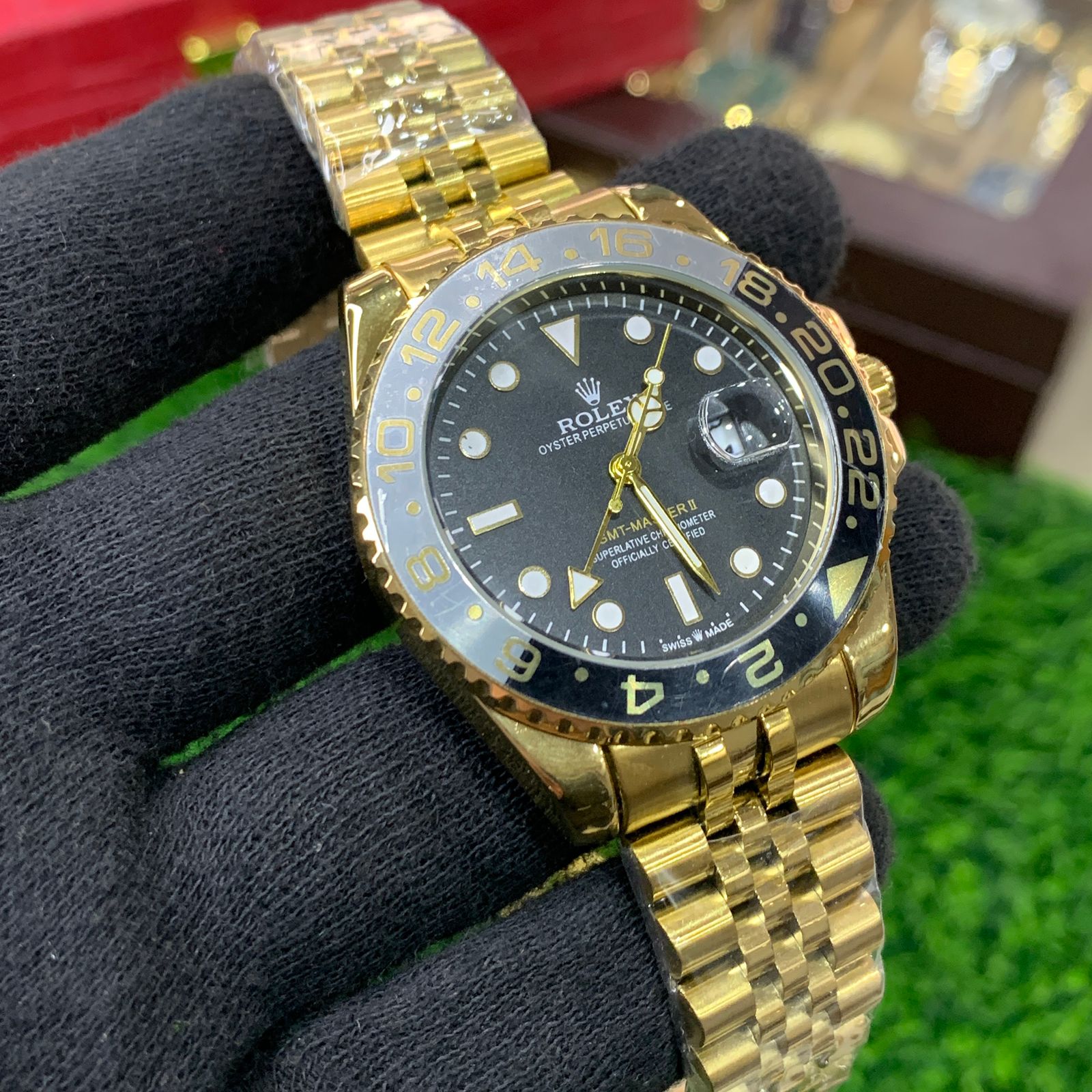YW - GMT Golden chain with Black Dial Watch