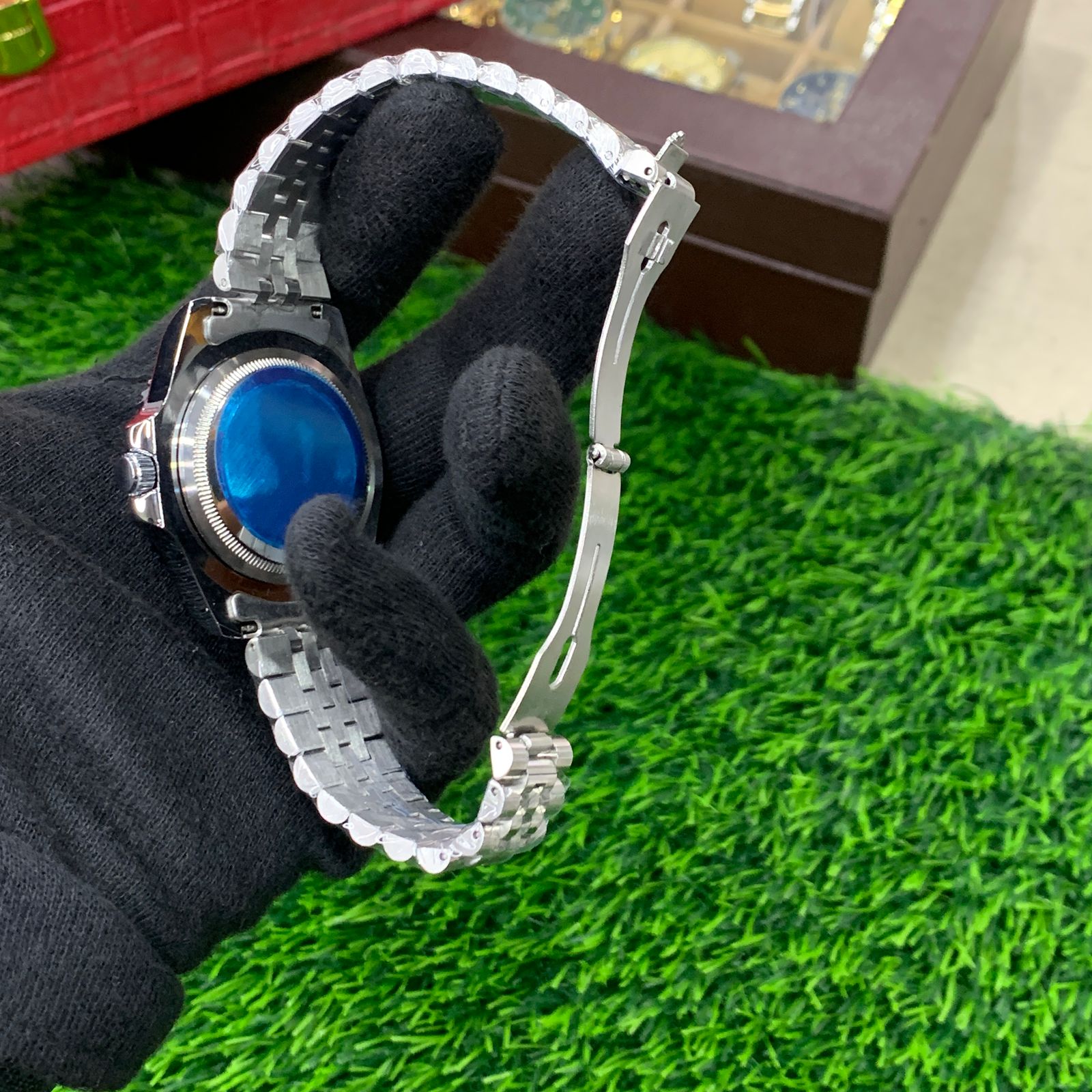 YW - GMT Silver with Black dial Watch (Green Bezel)