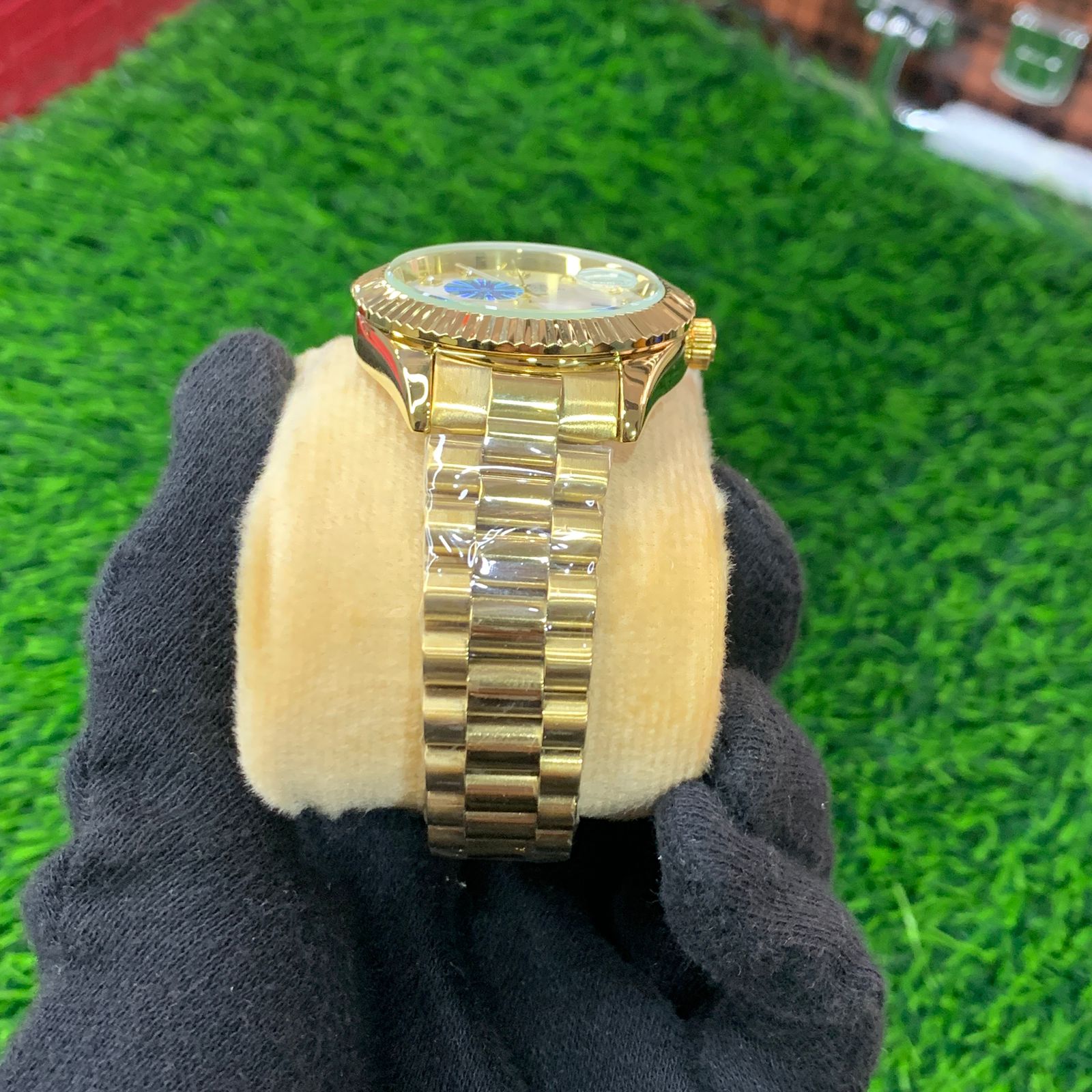 YW - Datejust Gold with White dial Watch