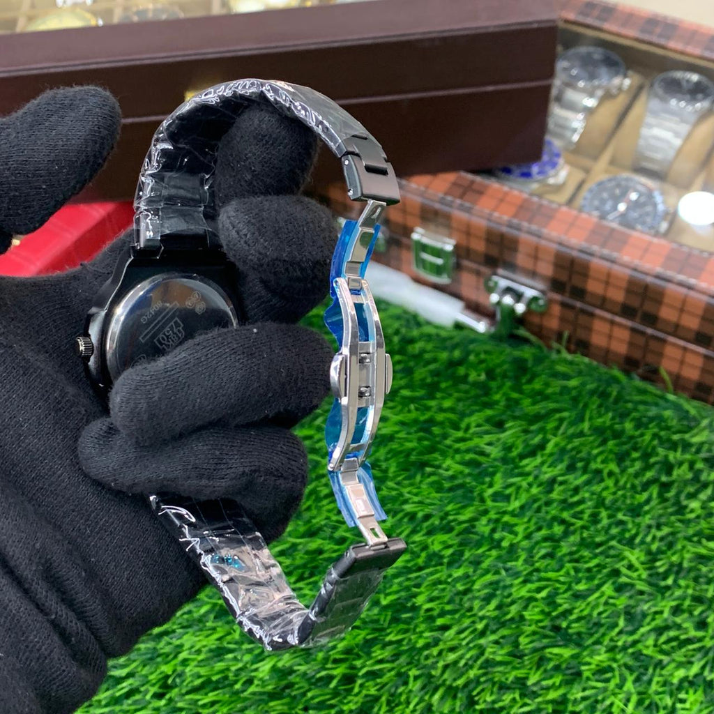 YW - Premium Stainless Steel Watch for Men